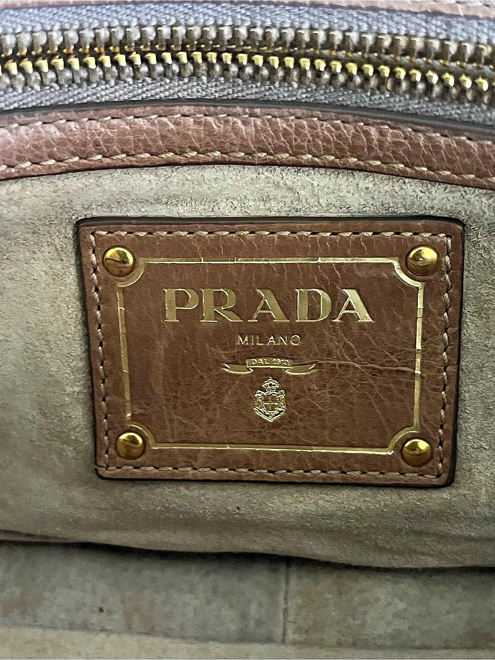 Prada Glace Calf Pushlock Chain Shoulder Bag Black - Picture 3 of 16